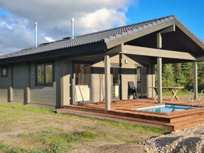Palkmaja KWT 57 basseiniga