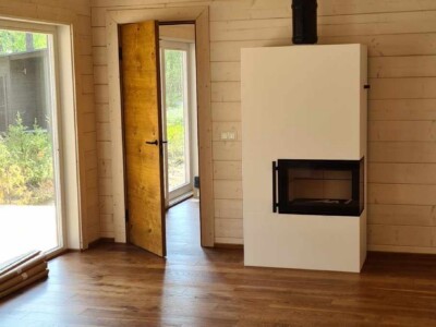 Palkmaja KWT 77 tuba ja kamin