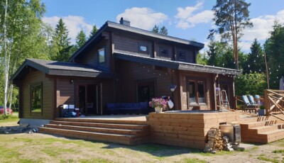 Palkmaja Velisemõisas Kenwaltilt